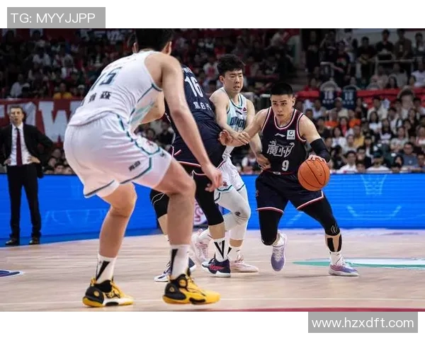 广州篮球队深度解析：球员个人能力与团队协作的完美融合