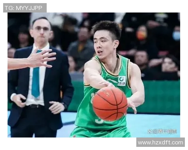 重庆篮球队荣登篮球战术排行榜首位引领全国篮球新风潮